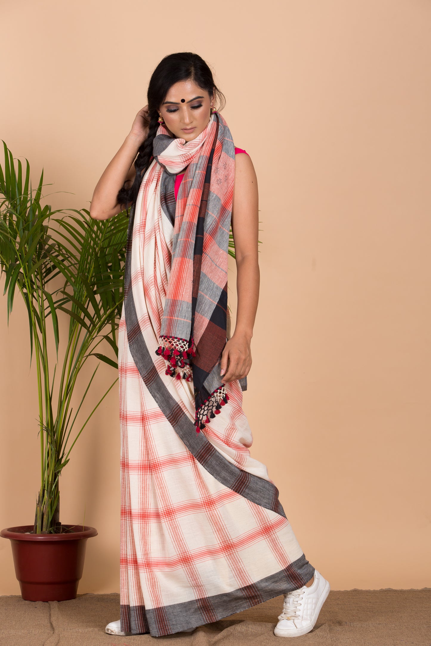 Off White VM Kala Cotton saree