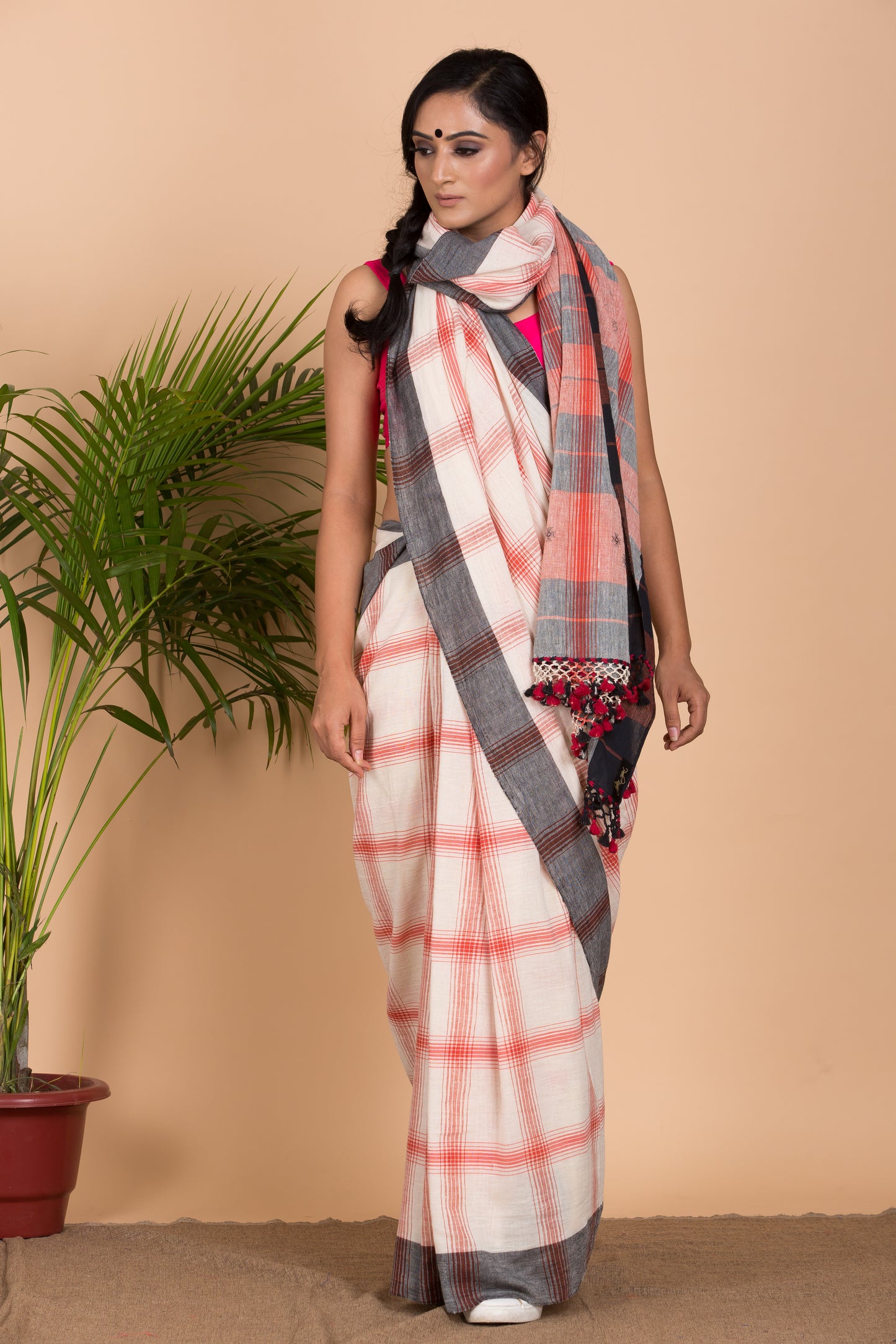 Off White VM Kala Cotton saree